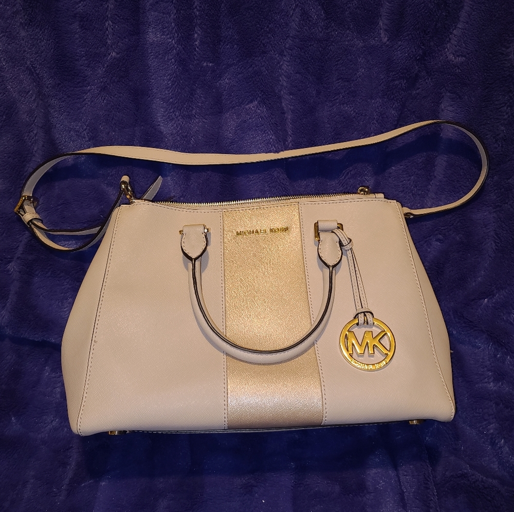 Michael Kors purse